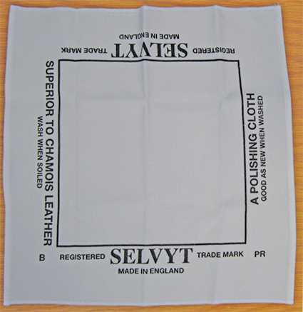 Size B (35 x 35cm) Selvyt 'PR' - Heavy